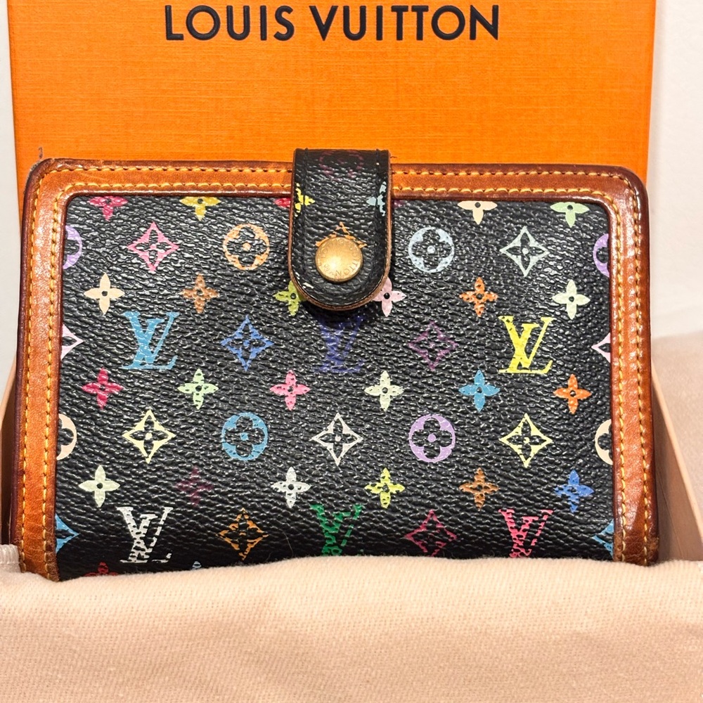 Louis Vuitton Takashi Murakami Monogram Portefeuille Viennois Kisslock Wallet - Picture 2 of 16